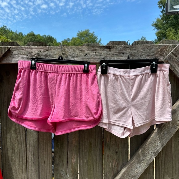 Juicy Couture Velvet Plush Elastic Waist Pull On Bedazzled Butt Lounge Shorts - Picture 3 of 7